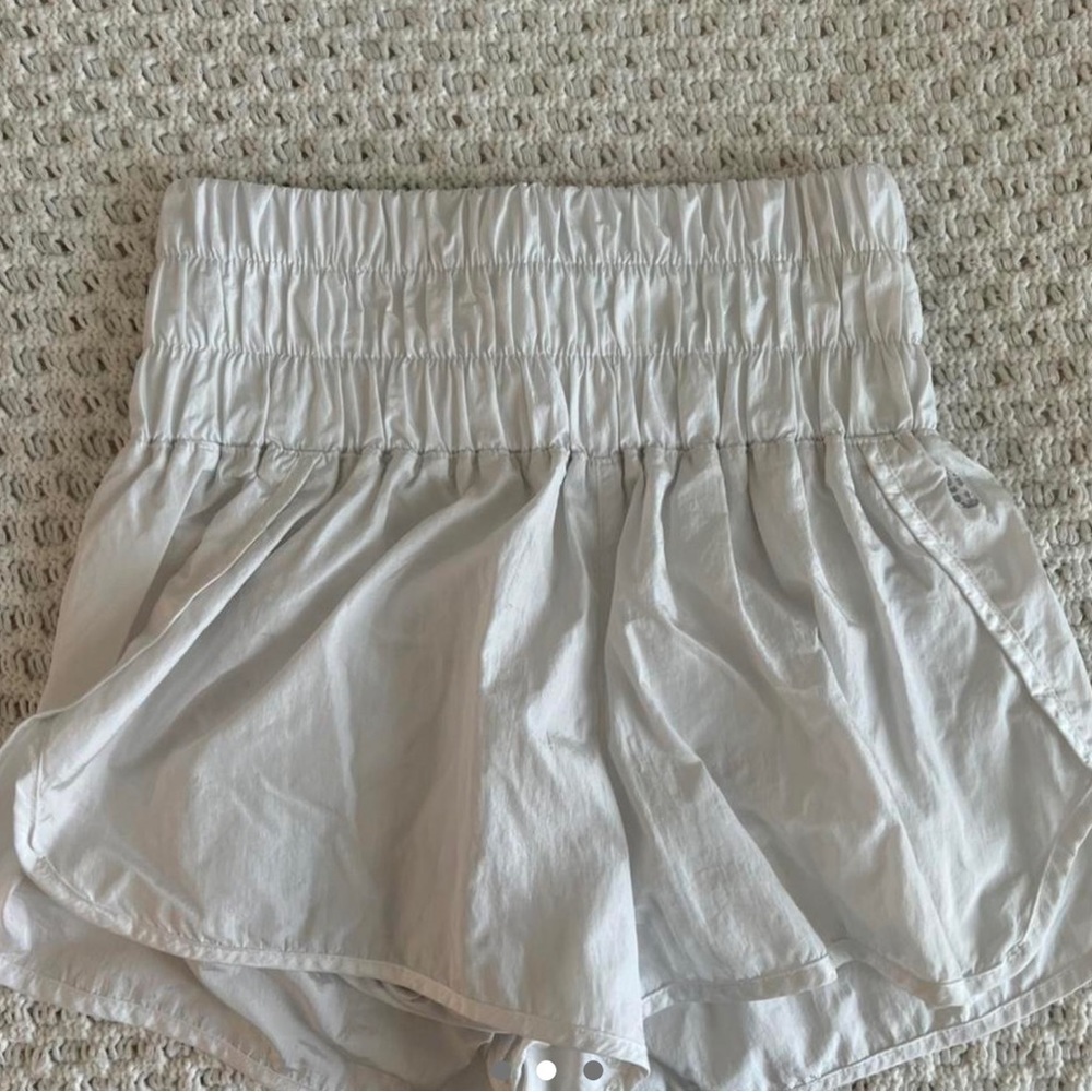 Free People shorts with waistband / Small